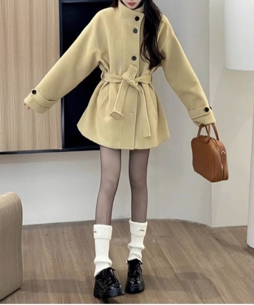 &soiree(アンドソワレ)の「オーバーサイズステンカラーポケット付きジャケット(その他アウター・レディース・ブラック/イエロー・SMALL/MEDIUM/LARGE/X-LARGE)」の5枚目の写真