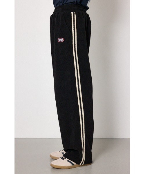 RODEO CROWNS WIDE BOWL(ロデオクラウンズワイドボウル)の「wide wale トラックパンツ(その他パンツ・メンズ・ベージュ/アイボリー/ブラック・MEDIUM/LARGE)」の21枚目の写真
