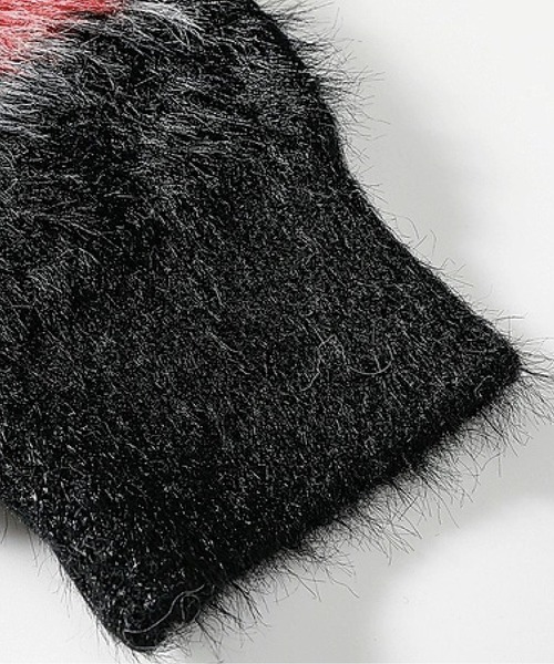 U:UME（ユーム）の「Mohair Contrast Stripe Sweater（ニット/セーター・メンズ・レッド/ブラック・MEDIUM/LARGE/X-LARGE/XX-LARGE）」の4枚目の写真