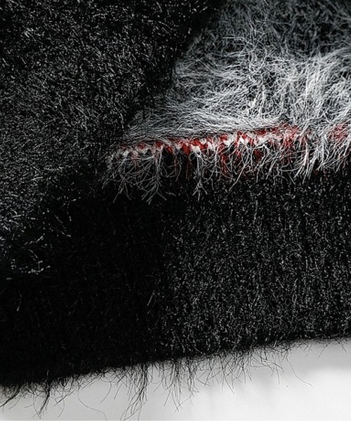 U:UME（ユーム）の「Mohair Contrast Stripe Sweater（ニット/セーター・メンズ・レッド/ブラック・MEDIUM/LARGE/X-LARGE/XX-LARGE）」の6枚目の写真