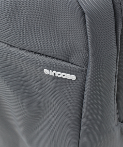incase(インケース)の「※入荷禁止※CL55536 Icon Slim Pack Nylon(バックパック/リュック・メンズ・グレー・ONE SIZE)」の15枚目の写真