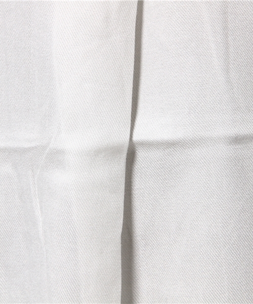 VENCEEXCHANGE（ヴァンスエクスチェンジ）の「レーヨンスキッパーシャツ  （シャツ/ブラウス・レディース・レンガ/オフホワイト/ダークグリーン・MEDIUM）」の5枚目の写真