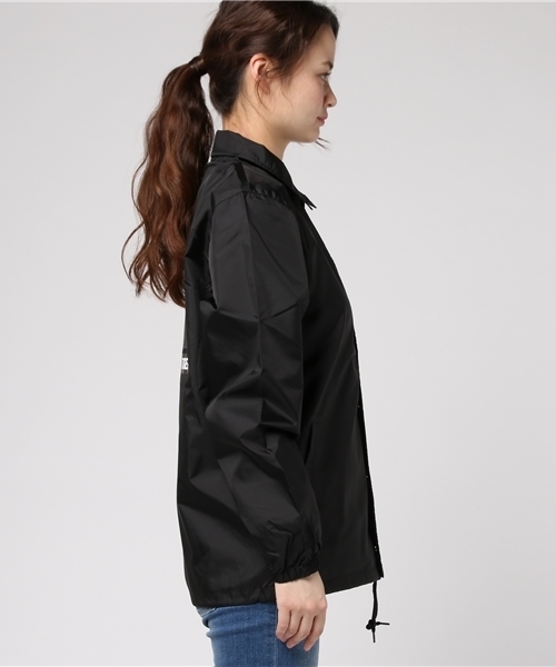 MOUSSY（マウジー）の「GODLIS COACH JACKET（その他アウター・レディース・ブラック/ネイビー・FREE）」の4枚目の写真