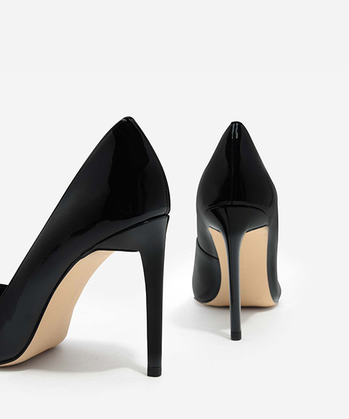 CHARLES & KEITH(チャールズ & キース)の「パテントポインテッドパンプス / PATENT POINTED PUMPS(パンプス・レディース・ブラック/ブラウン系その他/レッド・22cm/23cm/24cm/25cm/23.5cm/24.5cm/22.5cm/26.5cm)」の7枚目の写真