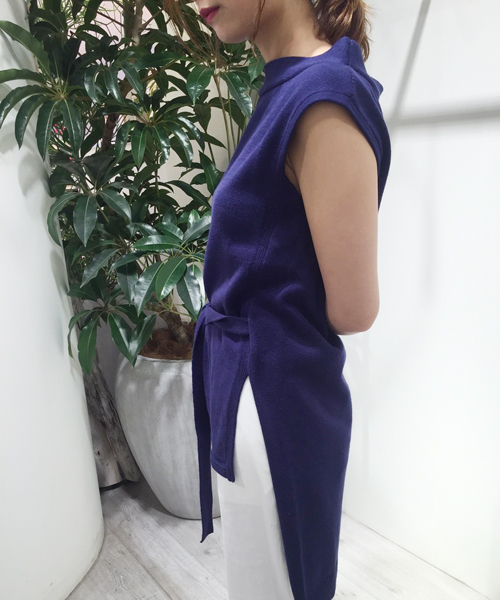 PEGGY LANA（ペギーラナ）の「West Ribbon Knit Tunic（ニット/セーター・レディース・アイボリー/イエロー/ネイビー・FREE）」の2枚目の写真