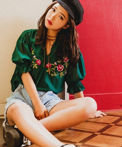 WEGO(ウィゴー)の「WEGO/フラワー刺繍スキッパーシャツ(シャツ/ブラウス・レディース・ダークグリーン/ホワイト/ピンク系その他・FREE)」の14枚目の写真