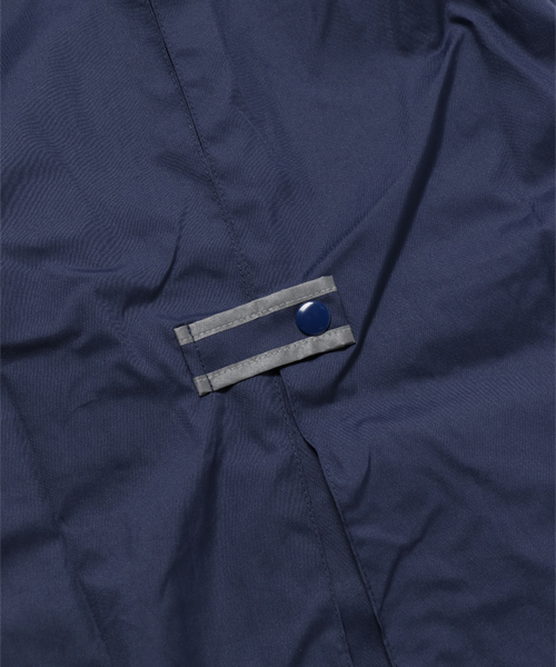 FABHUG （ファブハグ）の「無地レインコート　＃巾着付き（レインコート/ポンチョ・キッズ・ネイビー/イエロー・110cm/120cm/130cm/140cm/150cm）」の7枚目の写真