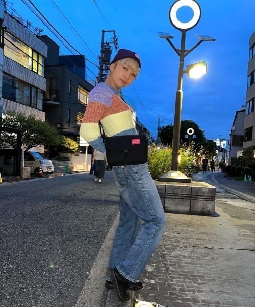 Manhattan Portage(マンハッタンポーテージ)の「Far Rockaway Bag -ファーロッカウェイバッグ-(ショルダーバッグ・メンズ・ブラック/ネイビー/ウッドランド/ダークネイビー・X-SMALL)」の5枚目の写真