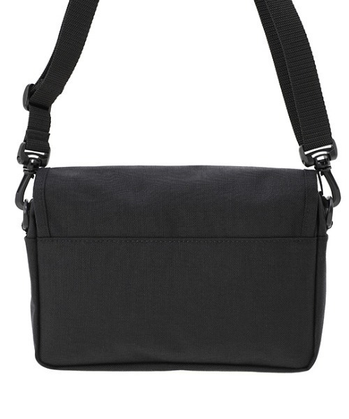 Manhattan Portage(マンハッタンポーテージ)の「Far Rockaway Bag -ファーロッカウェイバッグ-(ショルダーバッグ・メンズ・ブラック/ネイビー/ウッドランド/ダークネイビー・X-SMALL)」の14枚目の写真