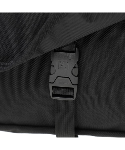 Manhattan Portage(マンハッタンポーテージ)の「Far Rockaway Bag -ファーロッカウェイバッグ-(ショルダーバッグ・メンズ・ブラック/ネイビー/ウッドランド/ダークネイビー・X-SMALL)」の16枚目の写真