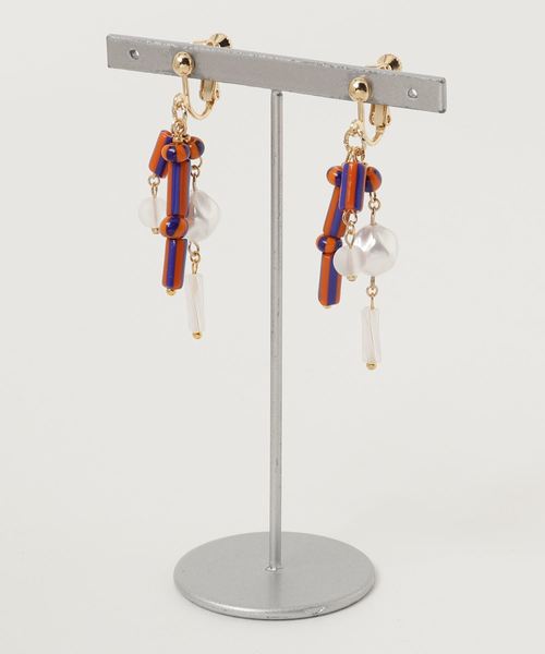 TONE SELECT GOODS(トーンセレクトグッズ)の「【tschuss(チュース)】Polly (ポリー) イヤリング(イヤリング・レディース・ブラック/イエロー/レッド/オレンジ/ブルー/グリーン・FREE)」の6枚目の写真