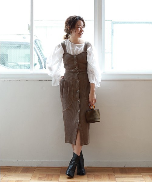 TODAYFUL（トゥデイフル）の「ワッフルボタンビスチェ（その他トップス・レディース・キナリ/ベージュ/チャコールグレー・FREE）」の10枚目の写真