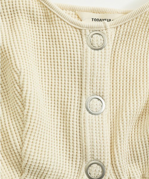 TODAYFUL（トゥデイフル）の「ワッフルボタンビスチェ（その他トップス・レディース・キナリ/ベージュ/チャコールグレー・FREE）」の14枚目の写真
