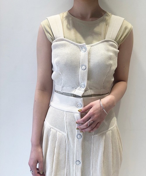 TODAYFUL（トゥデイフル）の「ワッフルボタンビスチェ（その他トップス・レディース・キナリ/ベージュ/チャコールグレー・FREE）」の20枚目の写真