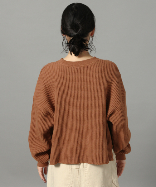 LOWRYS FARM(ローリーズファーム)の「オニワッフルショートプルオーバー 826010(Tシャツ/カットソー・レディース・オフホワイト/ブラック/ブラウン/ブルー・FREE)」の7枚目の写真