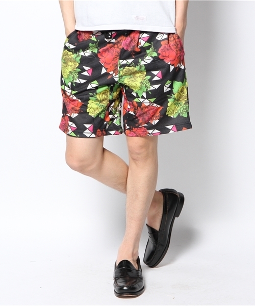 WEGO（ウィゴー）の「WEGO/ジオメトリックフラワーショーツ（その他パンツ・メンズ・ホワイト/ブラック・LARGE/MEDIUM）」の10枚目の写真