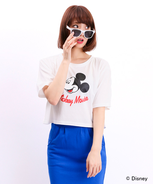 WEGO（ウィゴー）の「WEGO/ディズニーキャラクターTシャツ（Tシャツ/カットソー・レディース・オフホワイト/ネイビー/ライトイエロー/ライトピンク・FREE）」の6枚目の写真