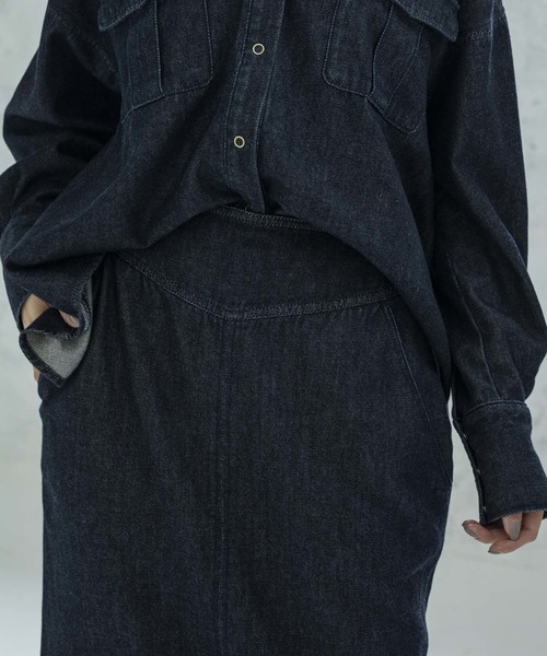 Emma Taylor（エマテイラー）の「デニムタイトスカート（ひざ下丈）（スカート・レディース・ネイビー/オフホワイト・38/36）」の19枚目の写真