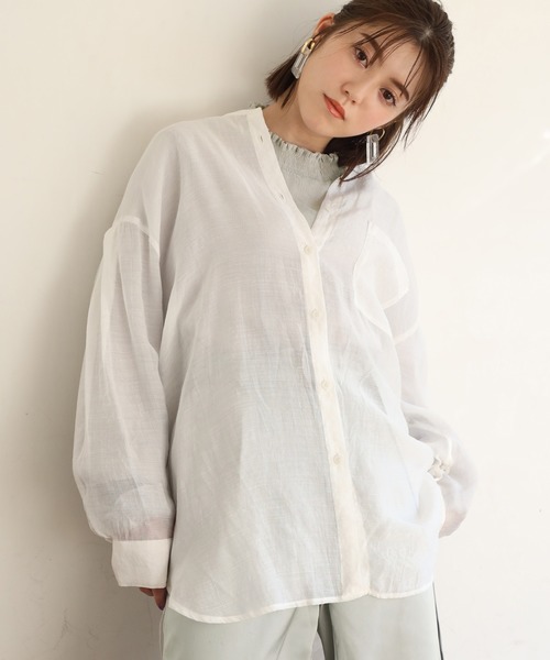 one after another NICE CLAUP（ワンアフターアナザーナイスクラップ）の「シアーシャツブラウス（シャツ/ブラウス・レディース・オフホワイト/ベージュ/グリーン/ミント・FREE）」の2枚目の写真