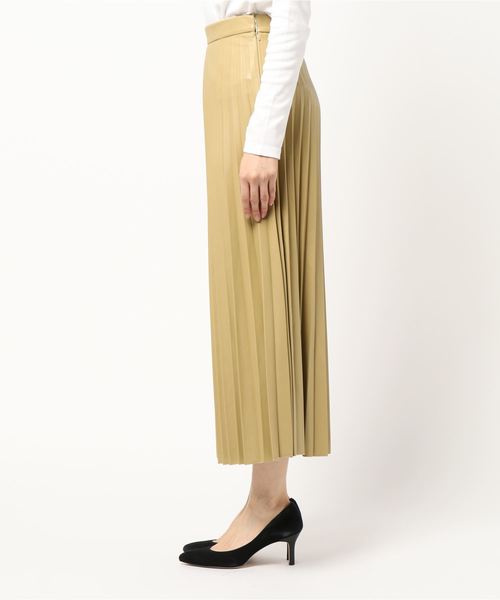 DouDou（ドゥドゥ）の「フェイクレザープリーツスカート（スカート・レディース・ホワイト/イエロー・38/36）」の3枚目の写真