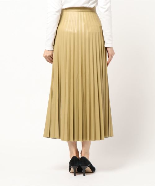 DouDou（ドゥドゥ）の「フェイクレザープリーツスカート（スカート・レディース・ホワイト/イエロー・38/36）」の4枚目の写真