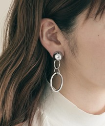 SMELLY | メタルパーツコンビアシメイヤリング(イヤリング)