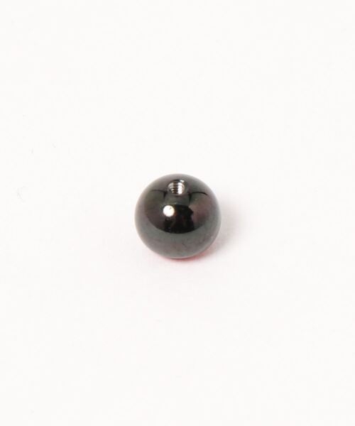 MORPH（モルフ）の「MORPH モルフ スワロフスキーボディピアスキャッチ 16ゲージ 6mm BLACK（ピアス（片耳用）・メンズ・エメラルド/スカイブルー/バイオレット/ローズ/クリア/レインボー/ブラック/ライトピンク/ライトグリーン/ブルー/ラベンダー/レッド・6）」の21枚目の写真