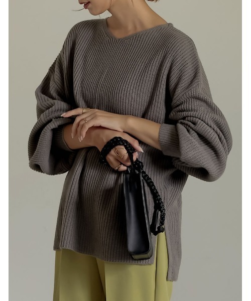 Re:EDIT（リエディ）の「選べるVネックorタートルネックぽわん袖畦編みニットトップス（ニット/セーター・レディース・ブラック/ベージュ/グレー/ピンク/グリーン/アイボリー/モカ/ライム/ブルー/パープル系その他/グリーン系その他・BM/AL/AM/BL）」の5枚目の写真