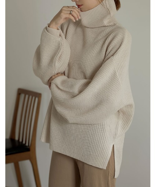 Re:EDIT（リエディ）の「選べるVネックorタートルネックぽわん袖畦編みニットトップス（ニット/セーター・レディース・ブラック/ベージュ/グレー/ピンク/グリーン/アイボリー/モカ/ライム/ブルー/パープル系その他/グリーン系その他・BM/AL/AM/BL）」の16枚目の写真