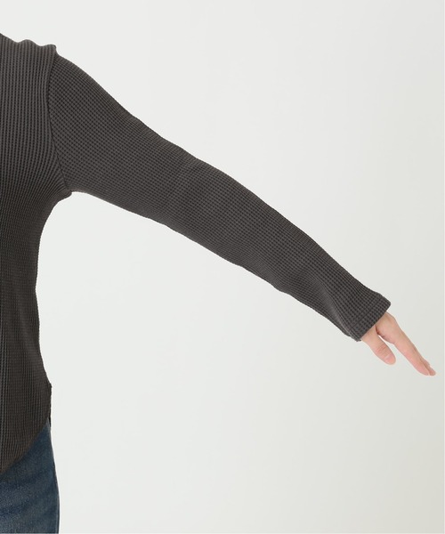 SLOBE IENA（スローブイエナ）の「コットンワッフルプルオーバー【手洗い可能】◆（Tシャツ/カットソー・レディース・チャコールグレー/ベージュ/ブルー/アイボリー・FREE）」の12枚目の写真