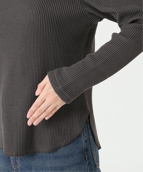 SLOBE IENA（スローブイエナ）の「コットンワッフルプルオーバー【手洗い可能】◆（Tシャツ/カットソー・レディース・チャコールグレー/ベージュ/ブルー/アイボリー・FREE）」の13枚目の写真