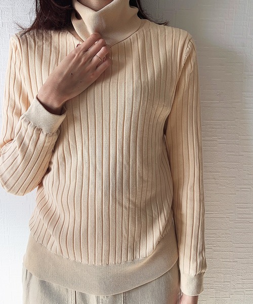 aimoha（アイモハ）の「毛布のように暖かい！ストレッチ抜群で着脱ラクラク (AW)（ニット/セーター・レディース・ベージュ/グレー/ブラック・LARGE/MEDIUM）」の3枚目の写真