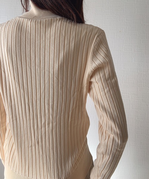 aimoha（アイモハ）の「毛布のように暖かい！ストレッチ抜群で着脱ラクラク (AW)（ニット/セーター・レディース・ベージュ/グレー/ブラック・LARGE/MEDIUM）」の7枚目の写真