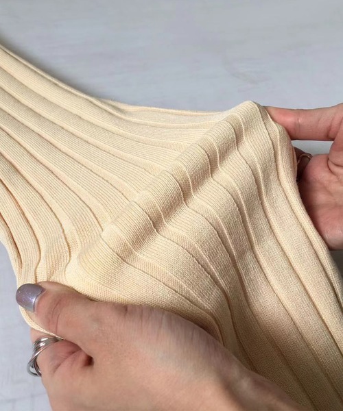 aimoha（アイモハ）の「毛布のように暖かい！ストレッチ抜群で着脱ラクラク (AW)（ニット/セーター・レディース・ベージュ/グレー/ブラック・LARGE/MEDIUM）」の19枚目の写真