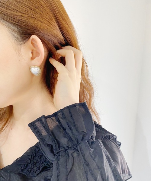 Loueme(ルエム)の「ハートパールピアス(ピアス(両耳用)・レディース・シルバー/ゴールド・FREE)」の8枚目の写真