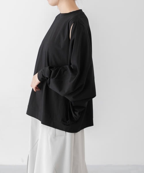 LAATO（ラート）の「DOLMAN SLIT LONG T-SHIRTS（Tシャツ/カットソー・レディース・ホワイト/ブラック・FREE）」の6枚目の写真