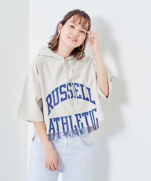 cepo(セポ)の「【CEPO×RUSSELL 】フリンジロゴ ショートスリーブフーディ(パーカー・レディース・ベージュ/ブルー/チャコール・M)」の4枚目の写真
