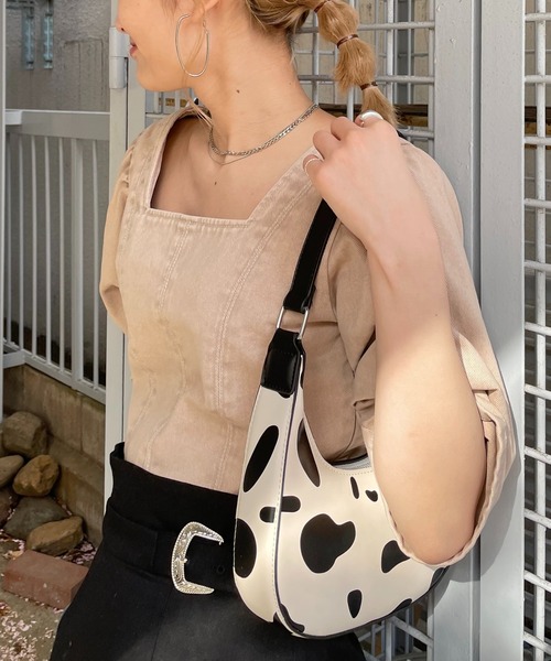 SPIRALGIRL（スパイラルガール）の「タックスリーブデニムトップス（シャツ/ブラウス・レディース・ベージュ/ブルー・FREE）」の21枚目の写真