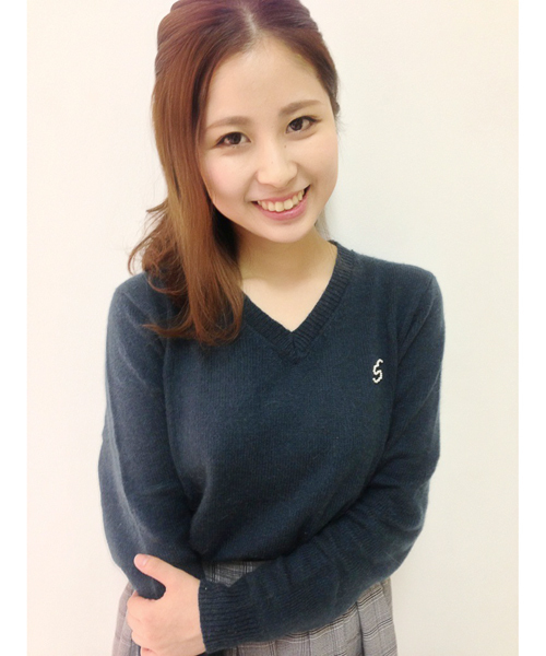 Chico(チコ)の「ナイロンアンゴラVニット(ニット/セーター・レディース・グレー/ホワイト/レッド/ミント/ネイビー・FREE)」の3枚目の写真