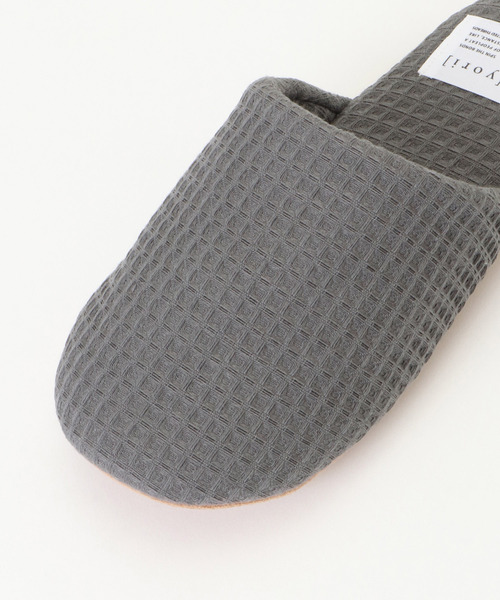 LBC（エルビーシー）の「【洗濯機で丸洗い】YORI ソフトワッフルスリッパ M（ルームシューズ/スリッパ・レディース・チャコールグレー/オフホワイト/グリーン/イエロー・M）」の13枚目の写真