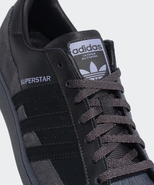 adidas（アディダス）の「スーパースター [Superstar] アディダスオリジナルス（スニーカー・メンズ・ブラック系その他/ホワイト系その他・22.5cm/23.5cm/24.5cm/25.5cm/26.5cm/27.5cm/28.5cm/23.0cm/24.0cm/25.0cm/26.0cm/27.0cm/28.0cm/29.0cm/22.0cm）」の17枚目の写真