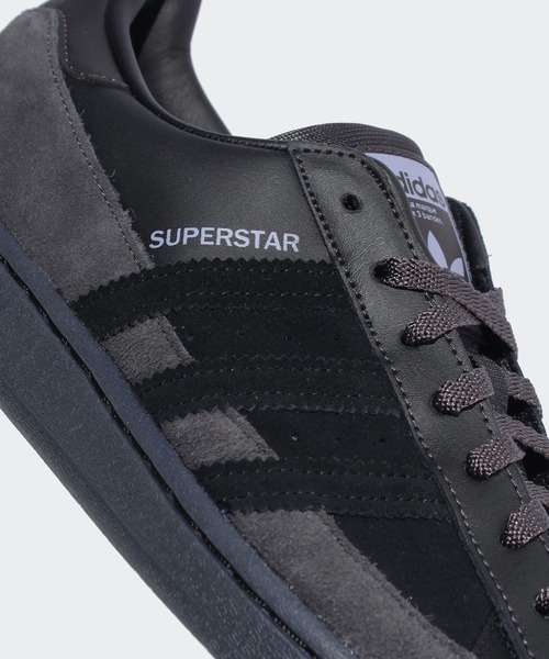 adidas（アディダス）の「スーパースター [Superstar] アディダスオリジナルス（スニーカー・メンズ・ブラック系その他/ホワイト系その他・22.5cm/23.5cm/24.5cm/25.5cm/26.5cm/27.5cm/28.5cm/23.0cm/24.0cm/25.0cm/26.0cm/27.0cm/28.0cm/29.0cm/22.0cm）」の18枚目の写真