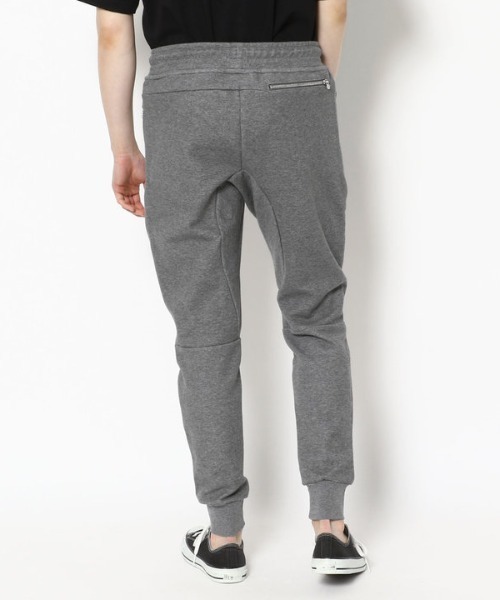 BALR.（ボーラー）の「BALR./ボーラー/Q-SERIES SLIM CLASSIC SW/スリム　クラシックスウェットパンツ/正規商品（その他パンツ・メンズ・ブラック/チャコール/レッド・SMALL/MEDIUM/LARGE/X-SMALL）」の8枚目の写真