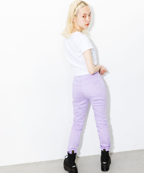 X-girl（エックスガール）の「SQUARE NECK BABY TEE（Tシャツ/カットソー・レディース・ライトグリーン/ブラック/ホワイト・M/S）」の18枚目の写真