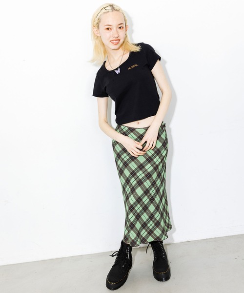 X-girl（エックスガール）の「SQUARE NECK BABY TEE（Tシャツ/カットソー・レディース・ライトグリーン/ブラック/ホワイト・M/S）」の10枚目の写真