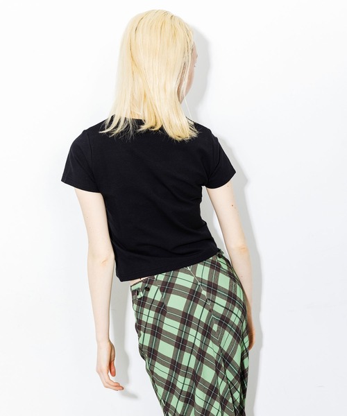 X-girl（エックスガール）の「SQUARE NECK BABY TEE（Tシャツ/カットソー・レディース・ライトグリーン/ブラック/ホワイト・M/S）」の22枚目の写真