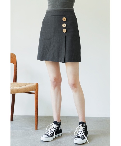 ALEXIA STAM(アリシアスタン)の「【SWELL 01号掲載】 Wrap Slit Shorts/ラップスリットショーツ(その他パンツ・レディース・ホワイト/チャコールグレー/ベージュ・S/M)」の11枚目の写真