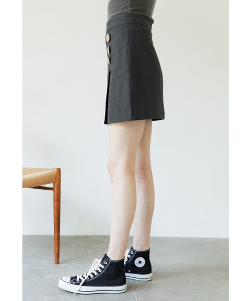 ALEXIA STAM(アリシアスタン)の「【SWELL 01号掲載】 Wrap Slit Shorts/ラップスリットショーツ(その他パンツ・レディース・ホワイト/チャコールグレー/ベージュ・S/M)」の12枚目の写真