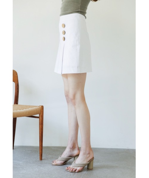 ALEXIA STAM(アリシアスタン)の「【SWELL 01号掲載】 Wrap Slit Shorts/ラップスリットショーツ(その他パンツ・レディース・ホワイト/チャコールグレー/ベージュ・S/M)」の8枚目の写真