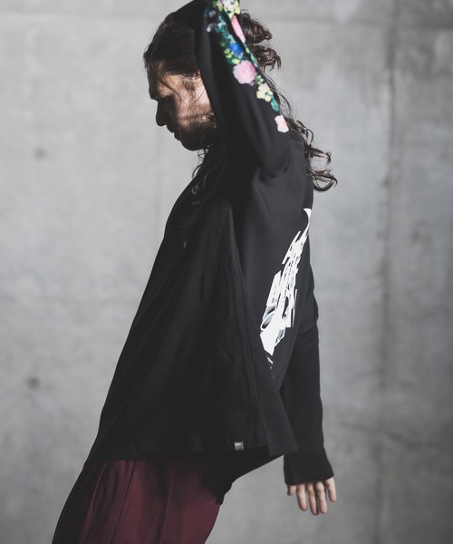 GLIMCLAP(グリムクラップ)の「mlt3499-Printed design long sleeves T-shirt Tシャツ(Tシャツ/カットソー・メンズ・ホワイト/ブラック・S/L/M)」の11枚目の写真